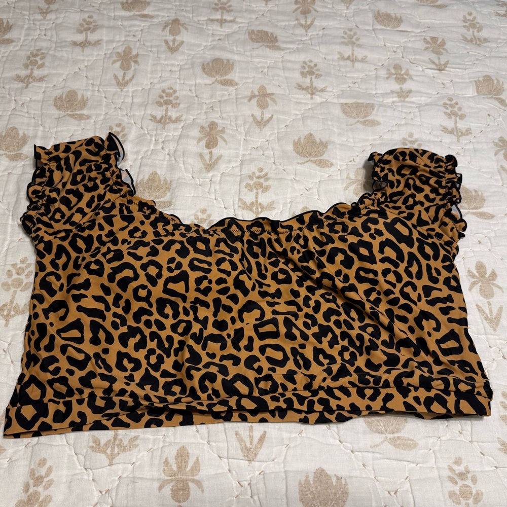 Coral Reef 22/24 - Brown and Black Ruffled Crop Bikini with Cap Sleeves
